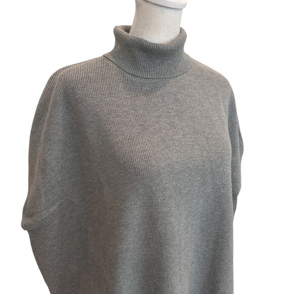 Lilla P NWT Gray Turtleneck Boxy Sleeveless Sweater Womens Size Small NEW - Picture 2 of 5